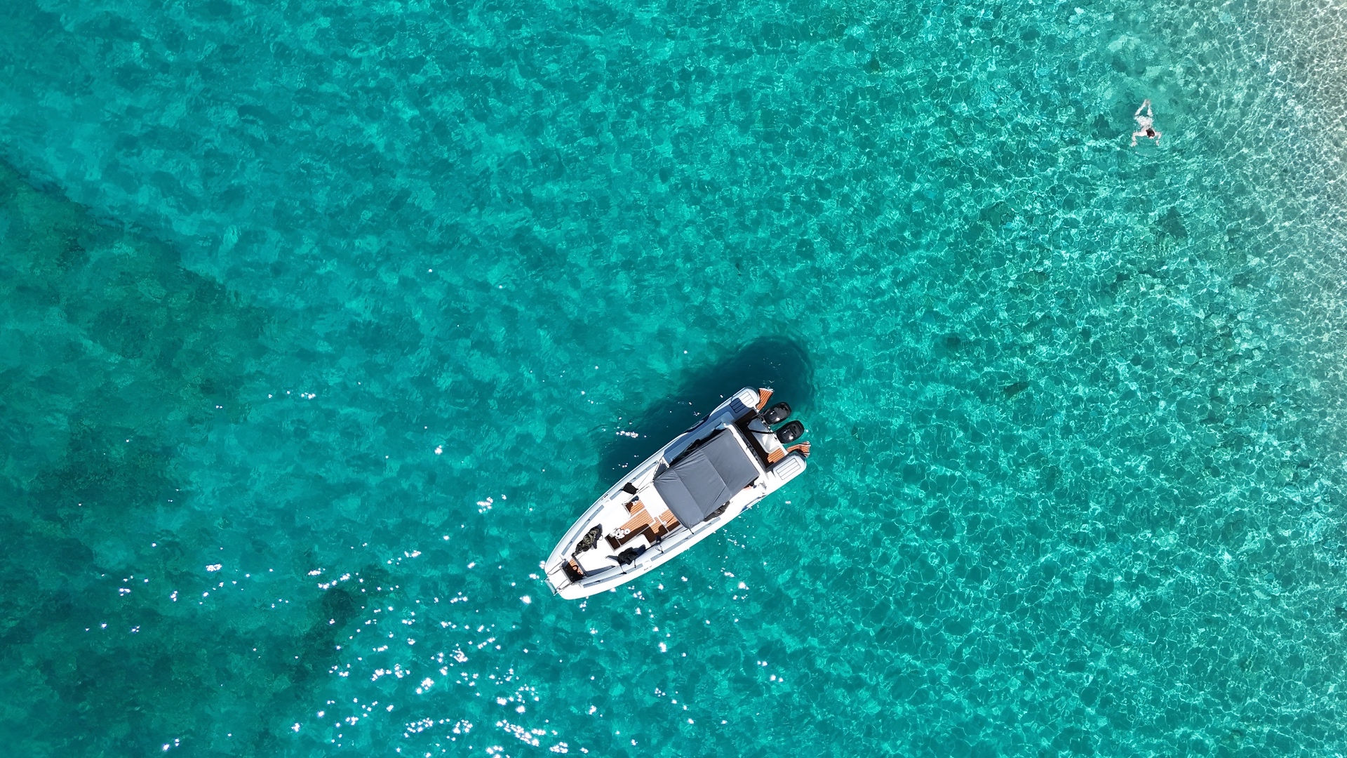 4-Hour Trip with Snorkeling & Beach Break